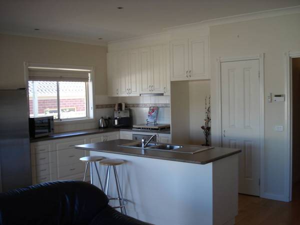 Parklands and Walking Tracks Nearby Picture 2