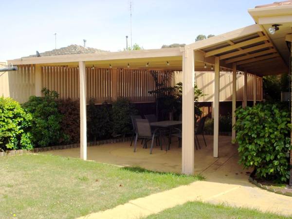 Great Family Home - Great Shed Picture