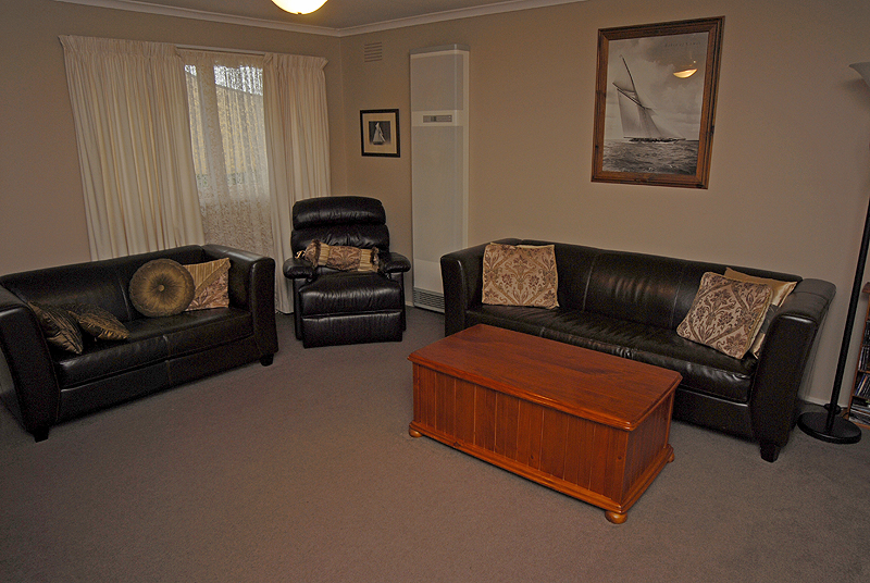 Five Bedroom Home in The Ballarat High School Zone Picture 3