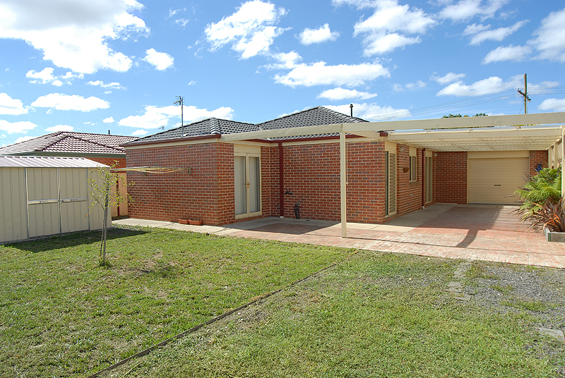 Great Family Home in Great Location Picture 2