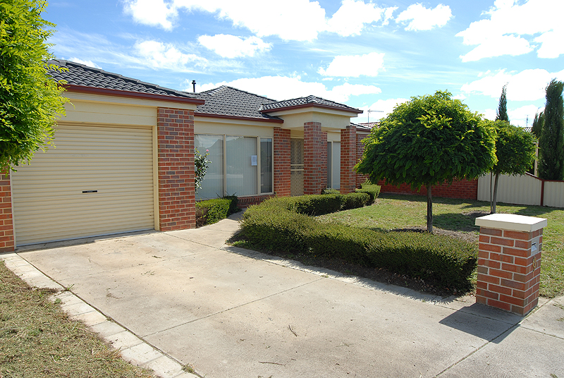 Great Family Home in Great Location Picture 1