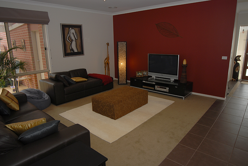 Modern Family Home Picture 2