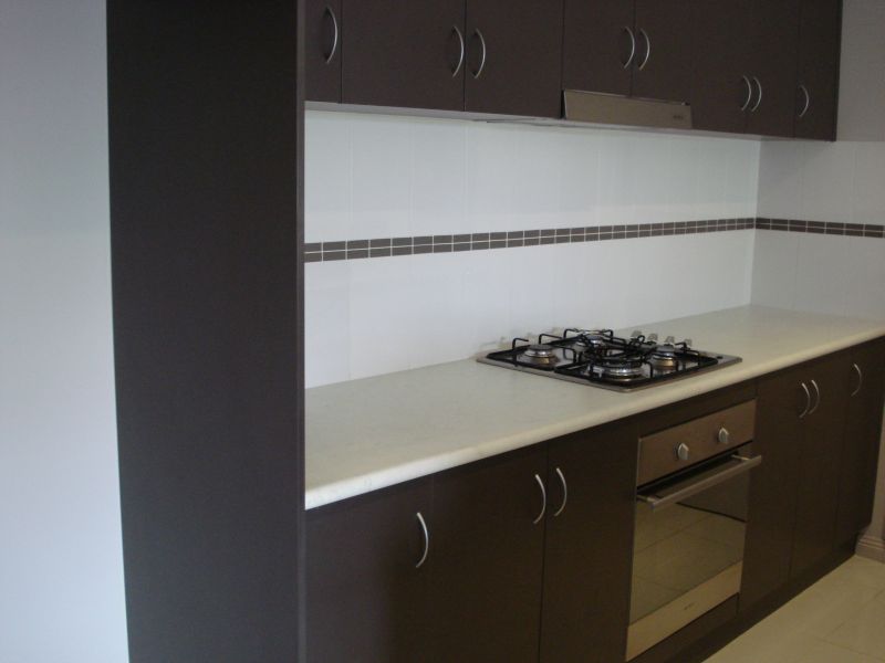 CLOSE TO GRAMMAR SCHOOL AND SHOPS Picture