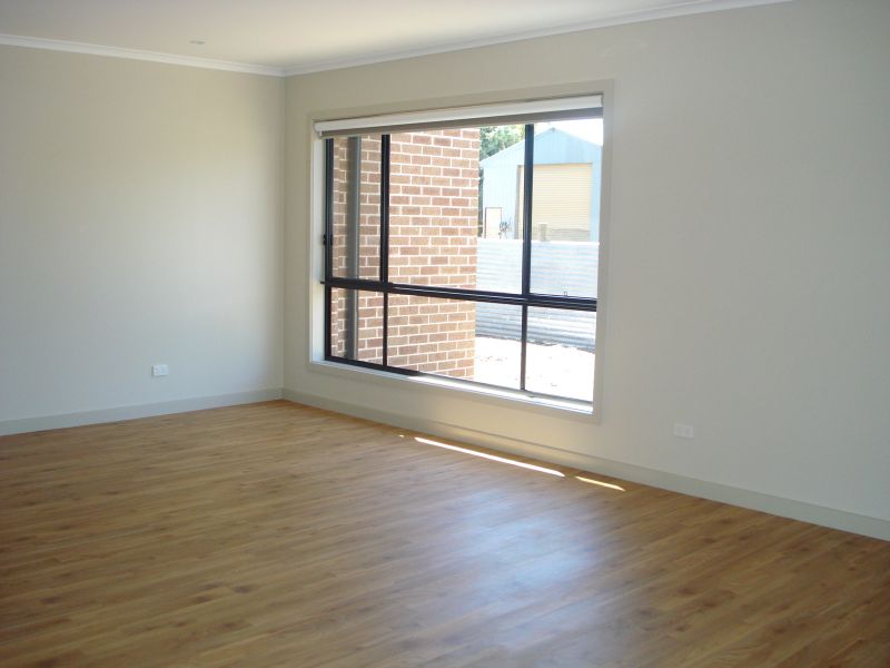 Modern New Three Bedroom Townhouse Picture Modern New Three Bedroom Townhouse Picture