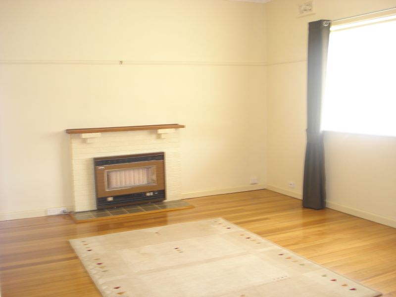 Three BedroomsHome with Great Yard Picture