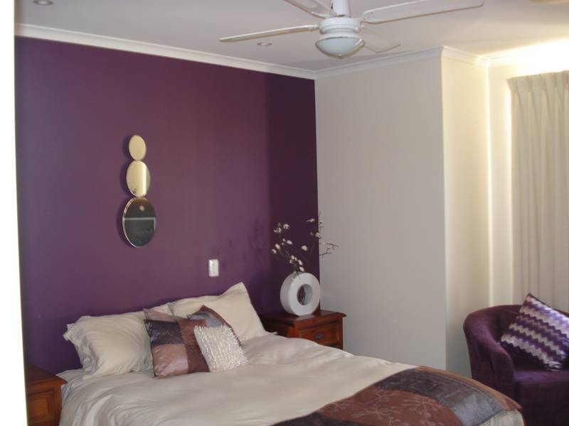 Modern and Imacculate Townhouse Picture 3