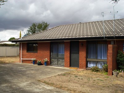 Invest for the Furture - Bright and Spacious Picture