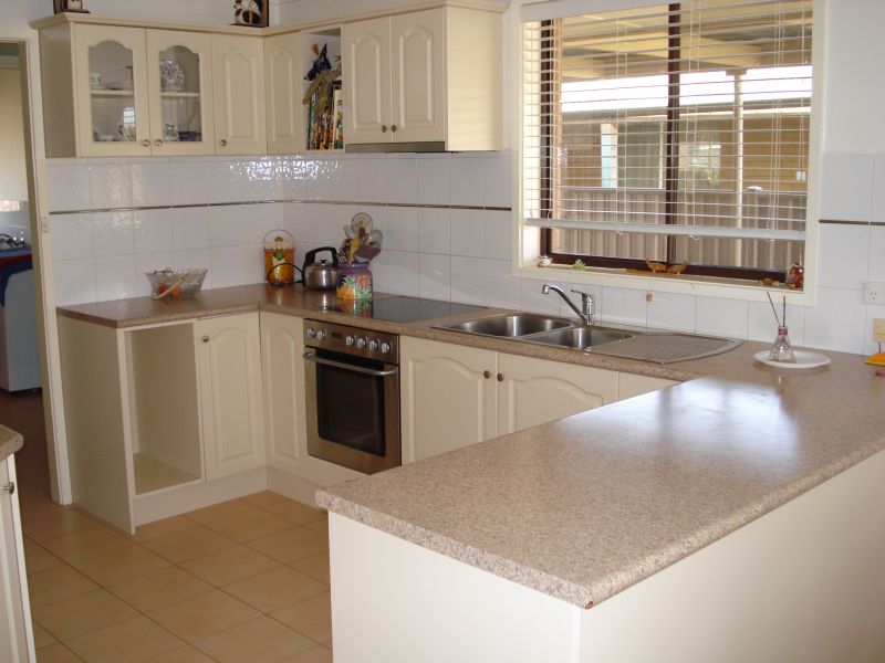 Spaciously Renovated Home in Quiet Location Picture 2