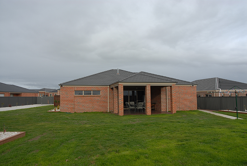 Family Lifestyle with Lots of Room to Move Picture 3