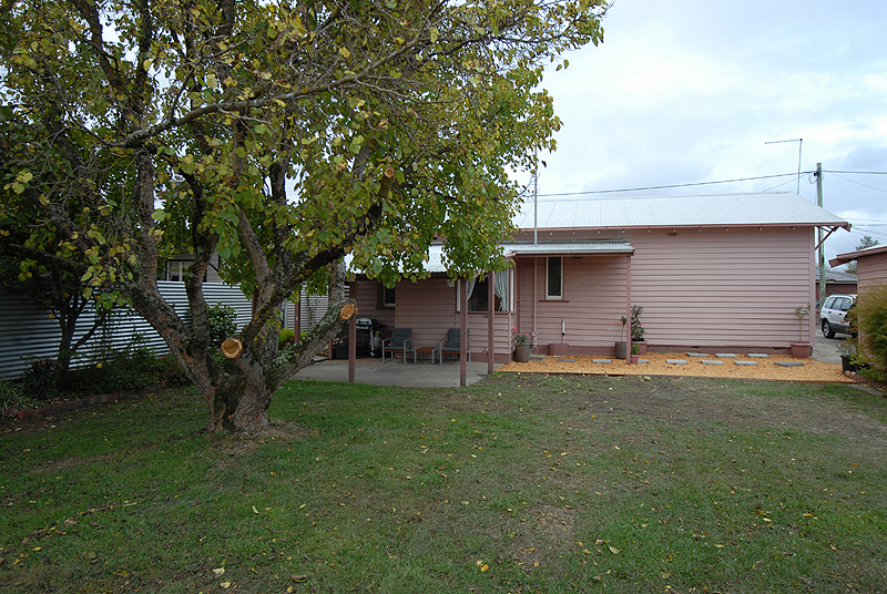 Fabulous Newington Renovation- Possible Subdivison Site (STCA) Picture 3