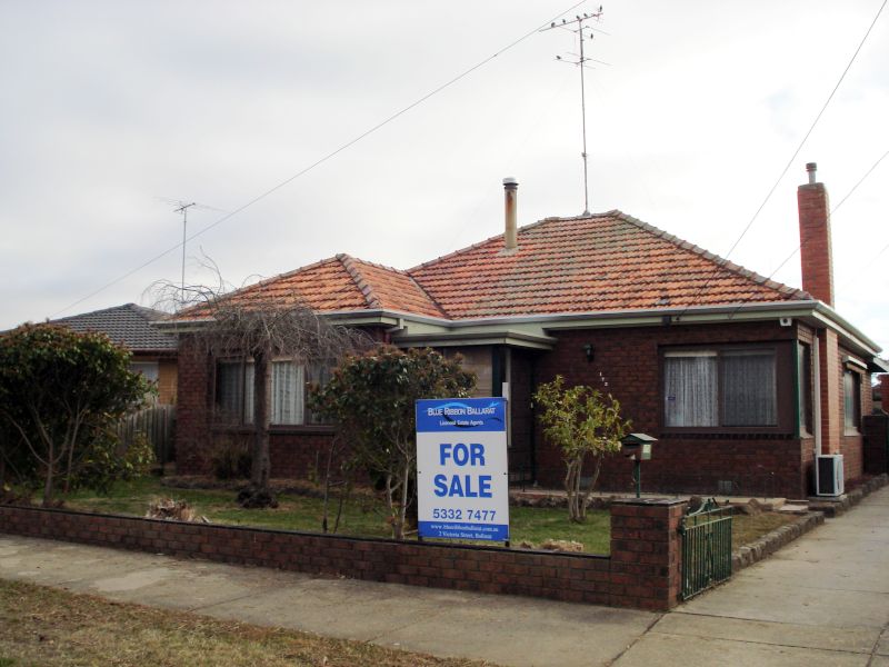 Solid Home on Spacious Allotment Picture 1