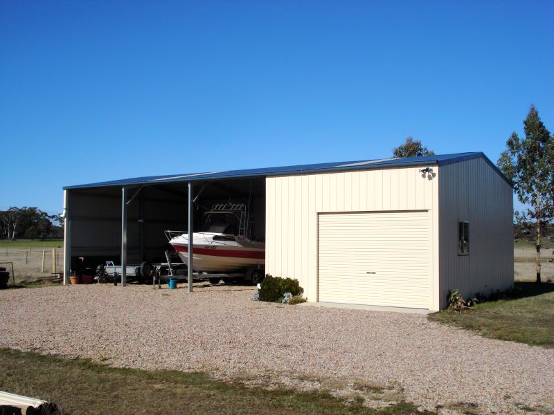 Executive Lifestyle Excellence on 10 acres (approx.) Picture 2