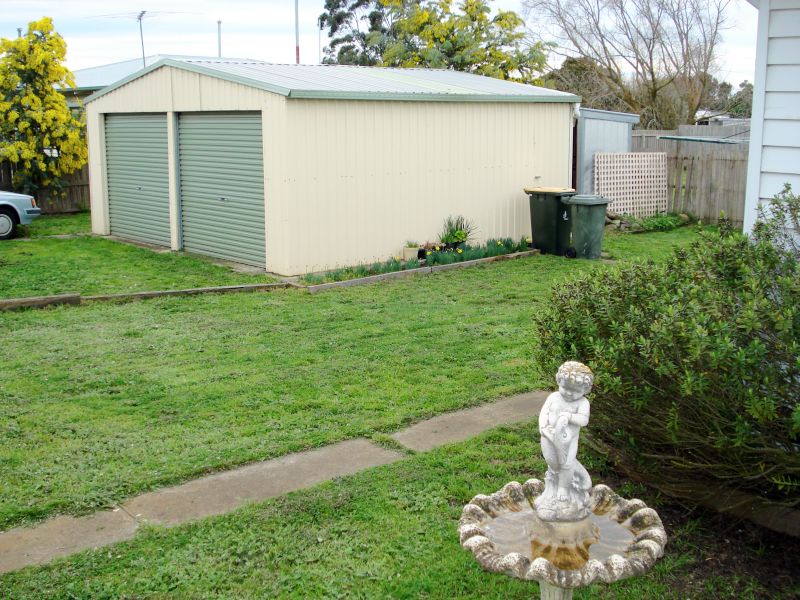 Good Sound Home with Great Shedding Picture 2