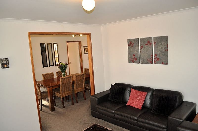 Stunning Renovations with Stunning Views Picture 3