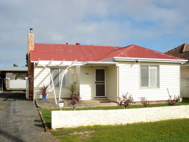 Bright and Clean with Terrific Shedding Picture 1