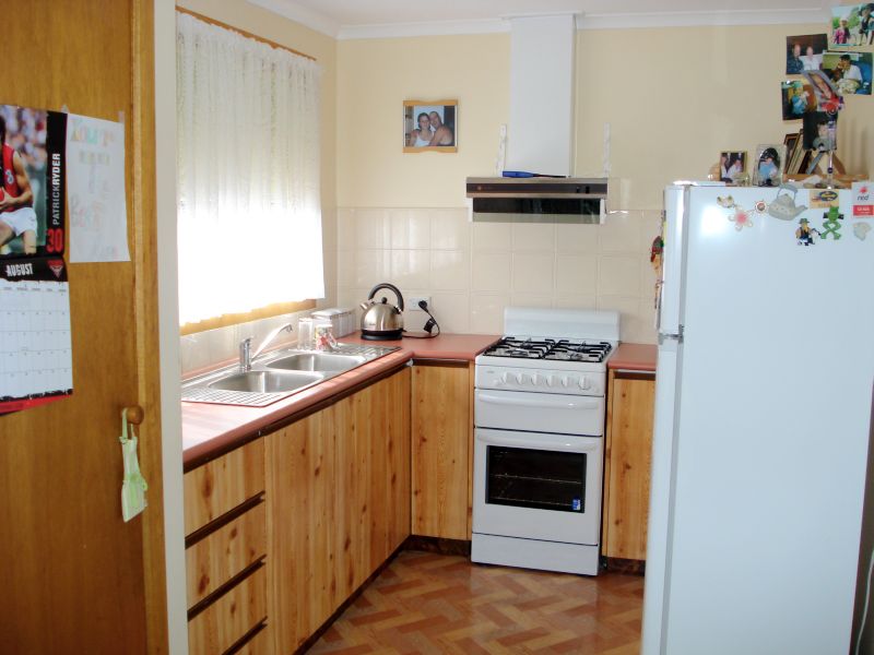 Conveniently Located and Well Maintained Picture 3