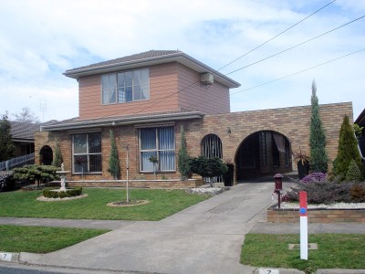Beautifully Presented Family Home Close to Stockland Wendouree Picture