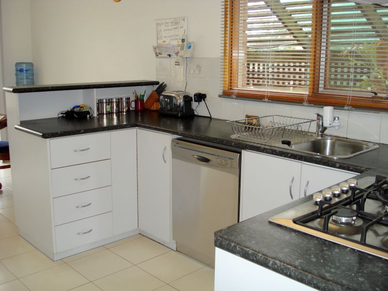 Beautifully Presented Family Home Close to Stockland Wendouree Picture 3