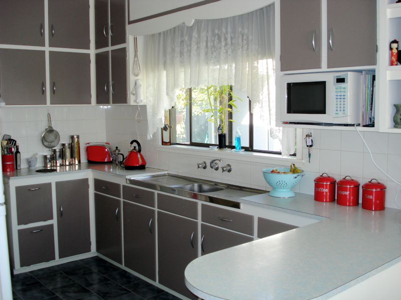 Great Location - Well presented First Home Buyer Opportunity Picture 2