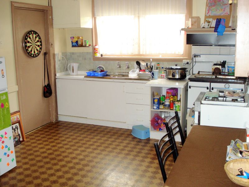 Nice Brick Home - Nice Block - Nice Area Picture 2