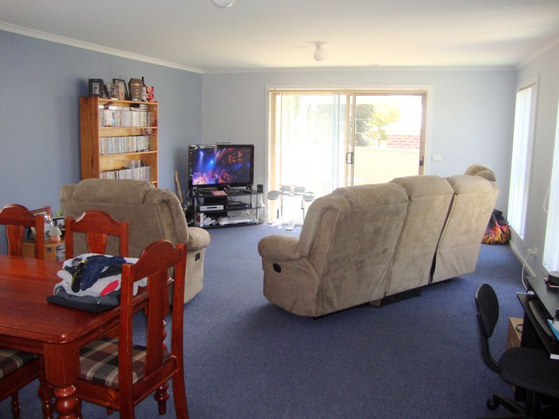 Excellent Investment Opportunity Close to CBD & University Picture 3