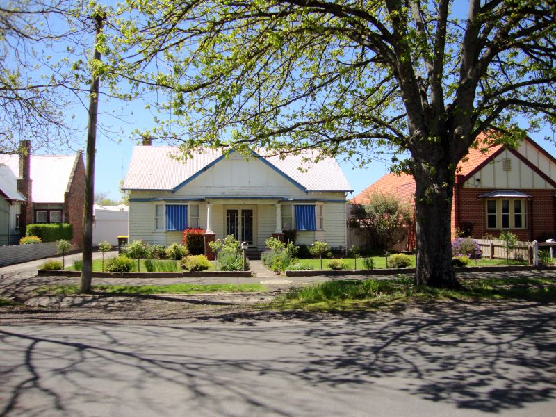 Tree Lined Street with Great Potential - Block size 1081m2 Picture 1