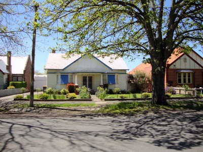 Tree Lined Street with Great Potential - Block size 1081m2 Picture Tree Lined Street with Great Potential - Block size 1081m2 Picture
