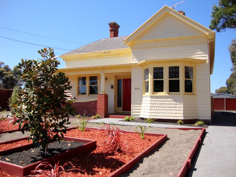 Recently Renovated - Stunning Home - Close to CBD Picture 1