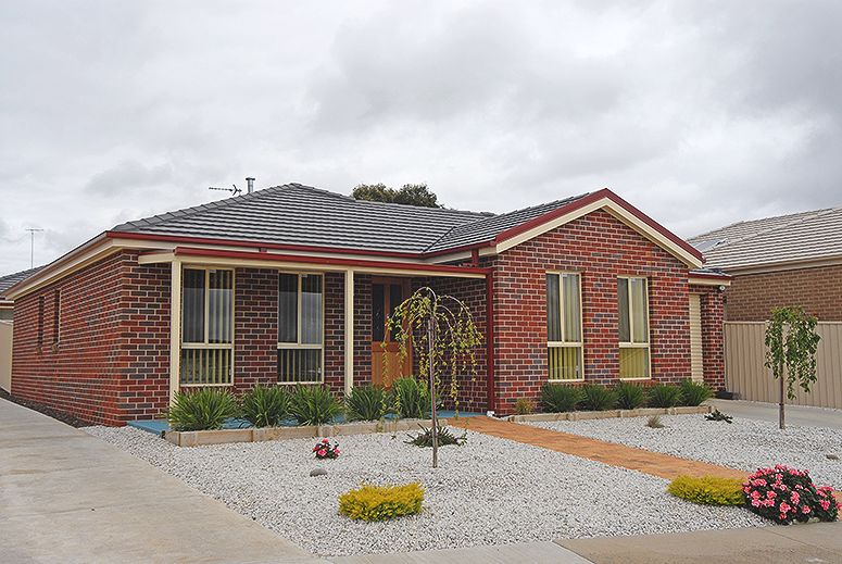 Spaciously Designed Towhouse on Own Title Picture 1