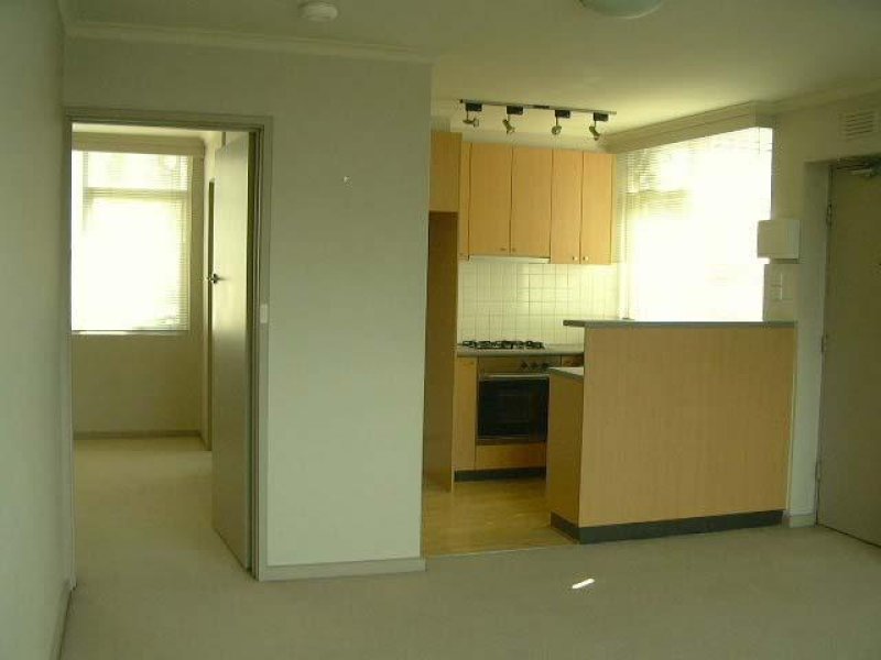 CLEAN AND SECURE Picture 1