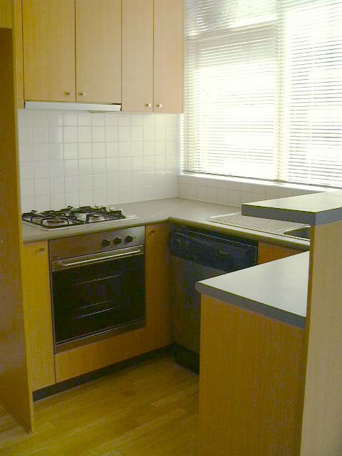 CLEAN AND SECURE Picture 2