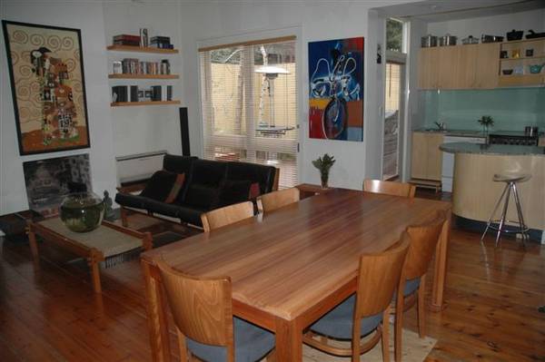 FANTASTIC 2 BEDROOM HOUSE - AVAILABLE 20TH FEBRUARY Picture 1