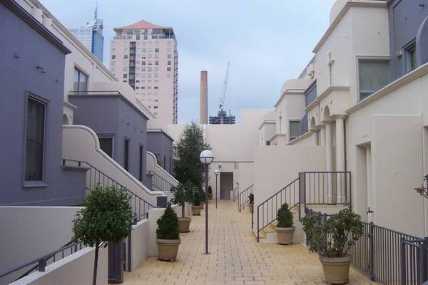 A Rare Find: Sought-After Location on the Edge of the CBD Picture 3