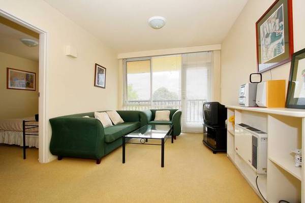 Brimming With Sunshine & Style Picture 2