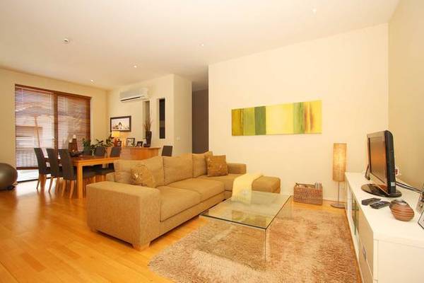 Contemporary Living in the Heart of Richmond! Picture