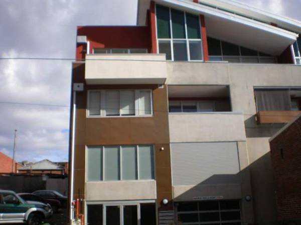 COOL & CONVENIENT - AVAILABLE 21ST FEBRUARY Picture 1