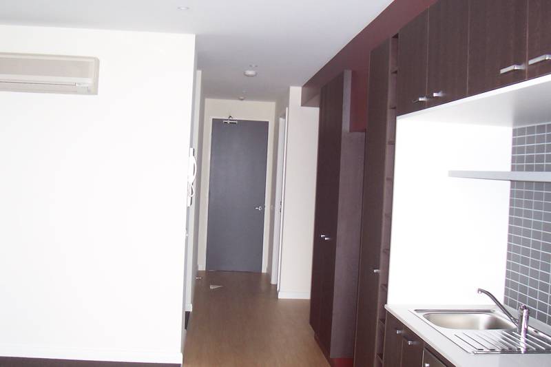 MODERN ONE BEDROOM - AVAILABLE 19TH FEBRUARY Picture