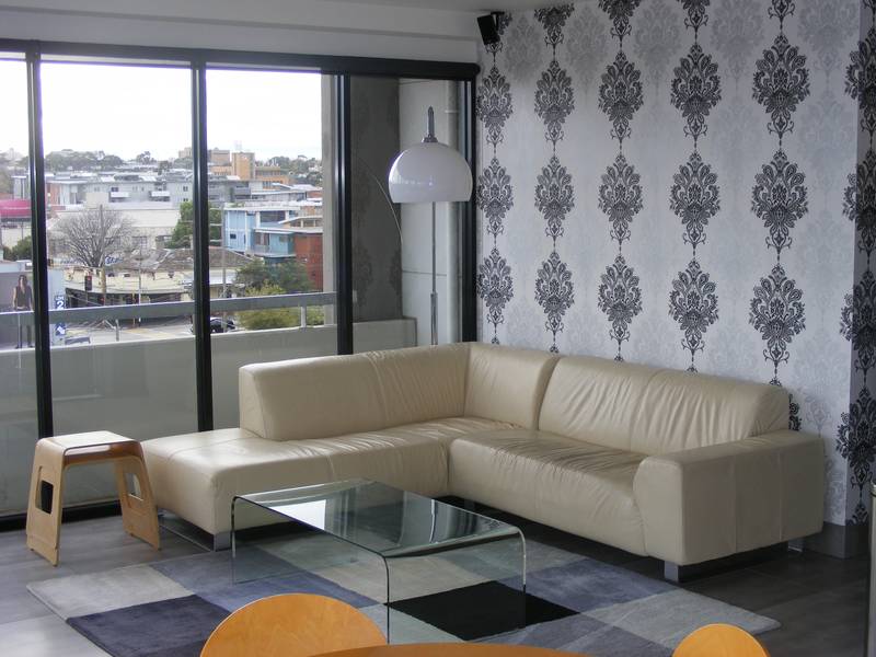 FULLY FURNISHED - AVAILABLE 8TH FEBRUARY Picture 1