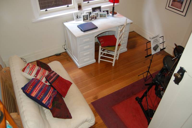 FULLY FURNISHED Picture