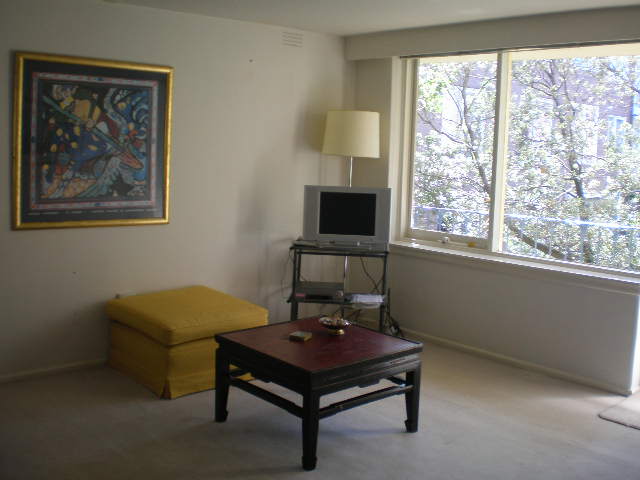 FULLY FURNISHED - AVAILABLE 4TH MARCH Picture 1