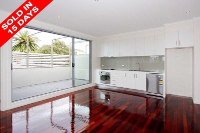 Designer Living in Quiet Street Picture Designer Living in Quiet Street Picture