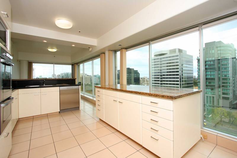 IF IT IS SPACE THAT YOU DESIRE - AVAILABLE NOW Picture 2