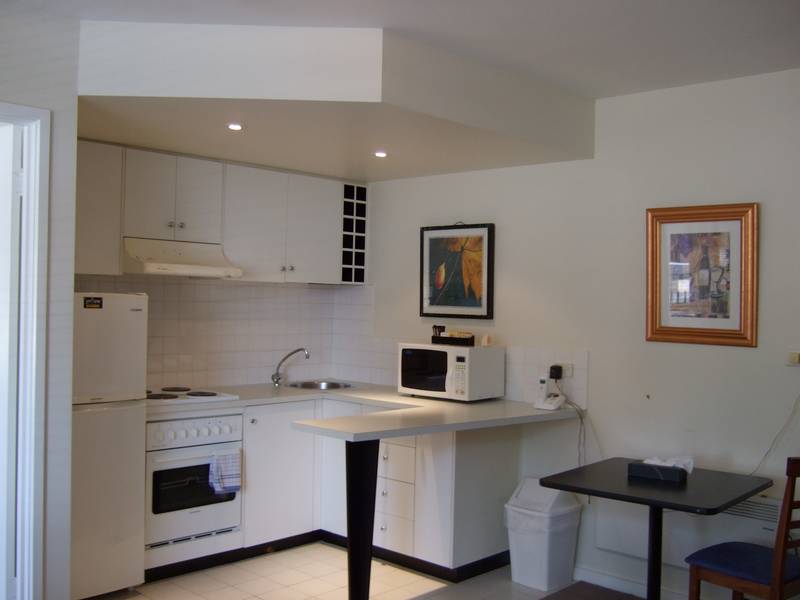 Investors Take Note! Picture 1