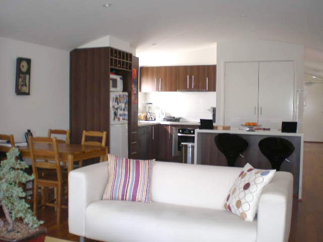 TOP FLOOR - BIG BALCONY - CITY VIEWS - 2 CAR SPACES Picture