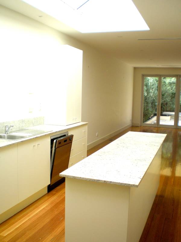 STUNNING ARCHITECTUALLY DESIGNED HOME - AVAILABLE NOW Picture