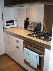 FULLY FURNISHED - AVAILABLE 7TH JANUARY Picture