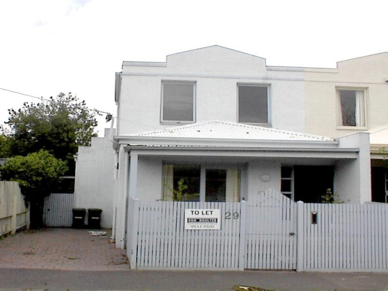 FABULOUS MODERN TOWNHOUSE - AVAILABLE 25TH OCTOBER Picture 1