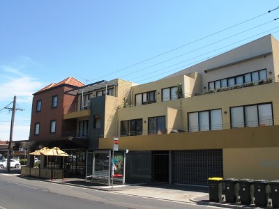 LIGHT FILLED AND SPACIOUS - AVAILABLE NOW Picture LIGHT FILLED AND SPACIOUS - AVAILABLE NOW Picture