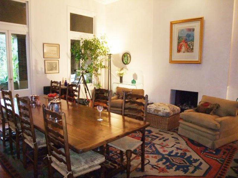 FULLY FURNISHED - AVAILABLE NOW Picture 2