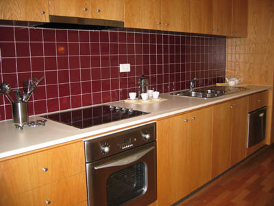 FULLY FUNRISHED - AVAILABLE 24TH JANUARY Picture 3